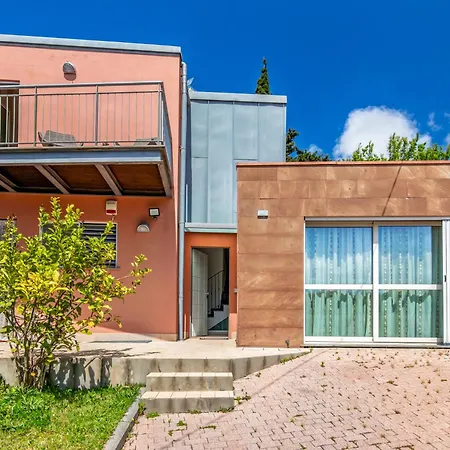 Elegance - With Garden And Private Gym Villa *