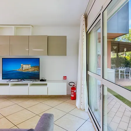 Elegance - With Garden And Private Gym