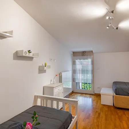 Villa Elegance - With Garden And Private Gym